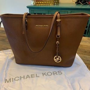 Michael Kors Jet Set Travel Tote
